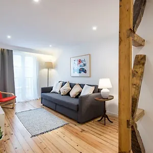 https://lisbon-4-smile-apartment.hotels-lisbon-portugal.com