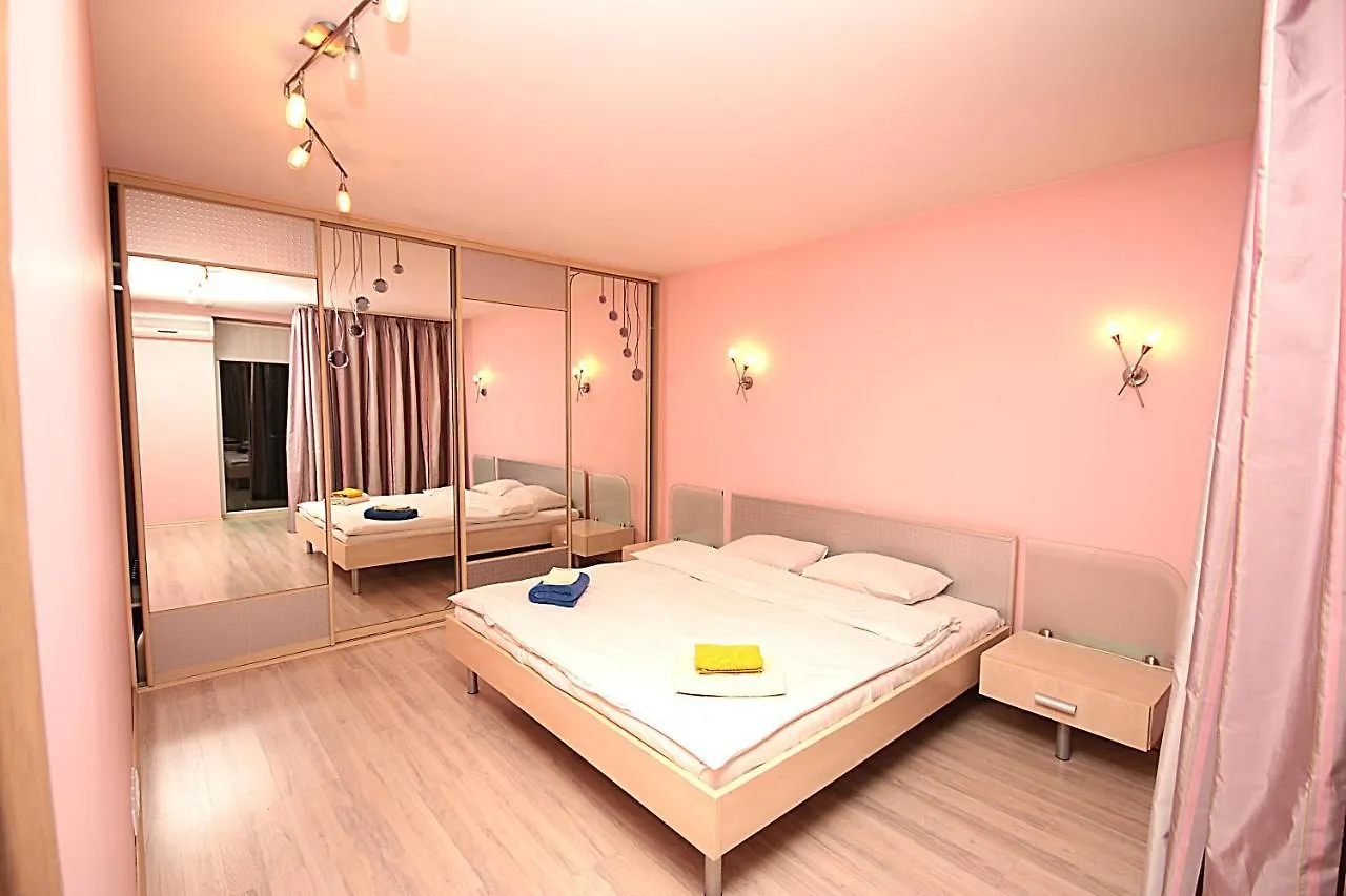Inn Home Apartments - Pechersk Area Kyiv